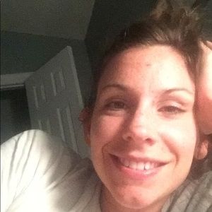 Meet your Posher, Emilie